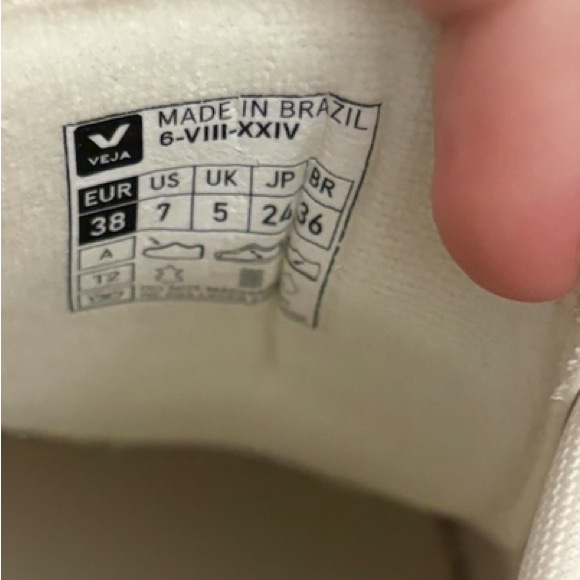 Veja Recife Leather Chromefree Sneakers Extra White Black 7 7.5 EU 38 LIKE NEW - Picture 11 of 13